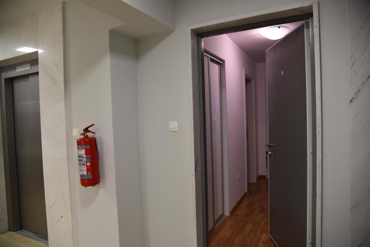 Apartment Lux Fontana Budva Buitenkant foto